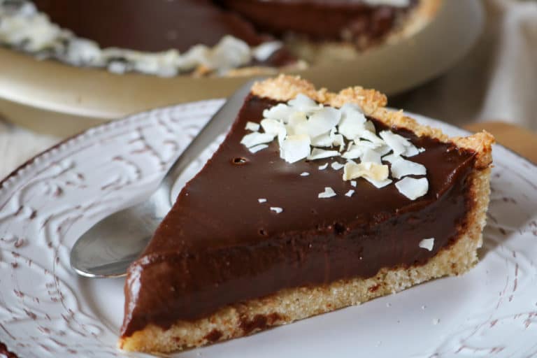 Simple CBD Paleo Chocolate Pie Recipe